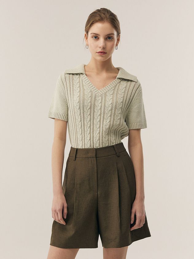 How to Build a Timeless Women's Wardrobe That Never Goes Out of Style